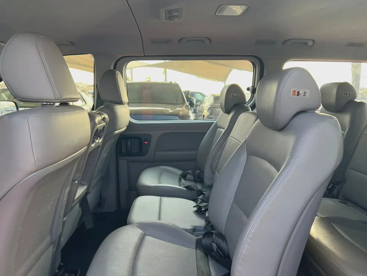 2019 Hyundai H1 | 12 Seaters | Automatic, Diesel | Korean Specs | Ref#924-11-11