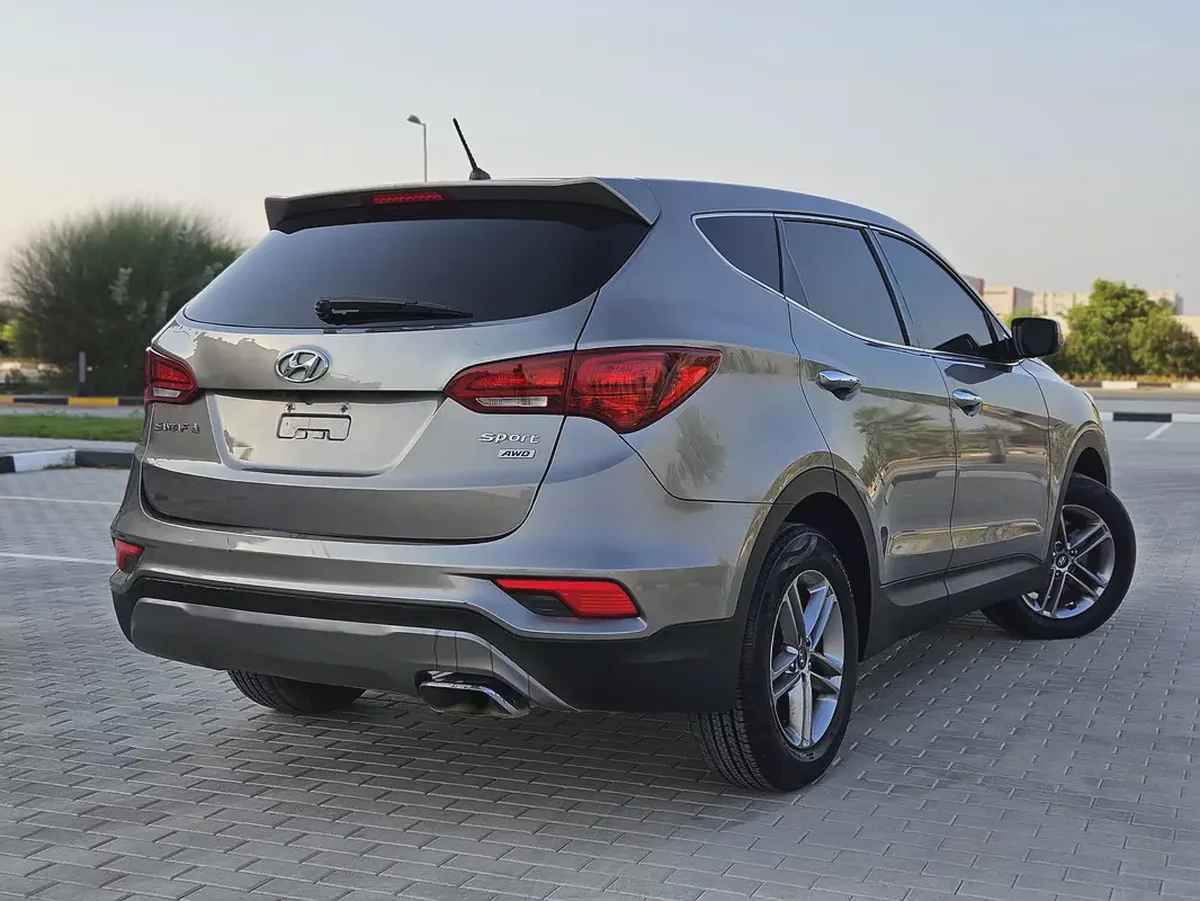 Hyundai Santafe 2018 US Sepc Clean Car 4 Cylinder Premium SUV With Low KM-16-16