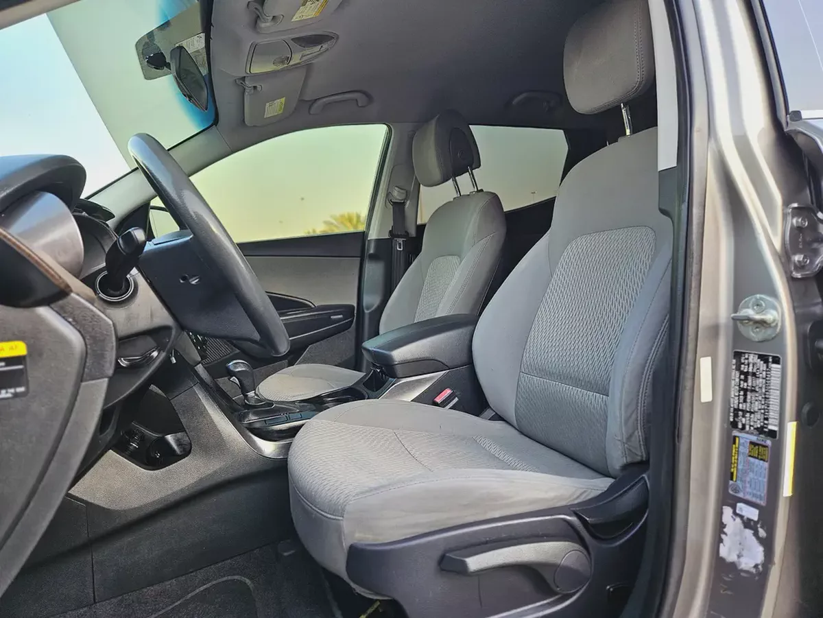 Hyundai Santafe 2018 US Sepc Clean Car 4 Cylinder Premium SUV With Low KM-6-6