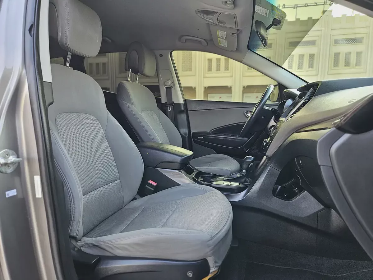 Hyundai Santafe 2018 US Sepc Clean Car 4 Cylinder Premium SUV With Low KM-7-7