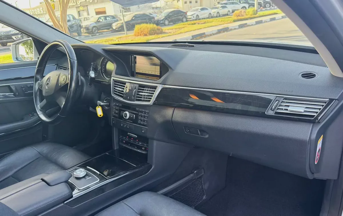 BENZ E350 | 2010 | CLEAN CAR | FRESH JAPAN IMPORT-12-12