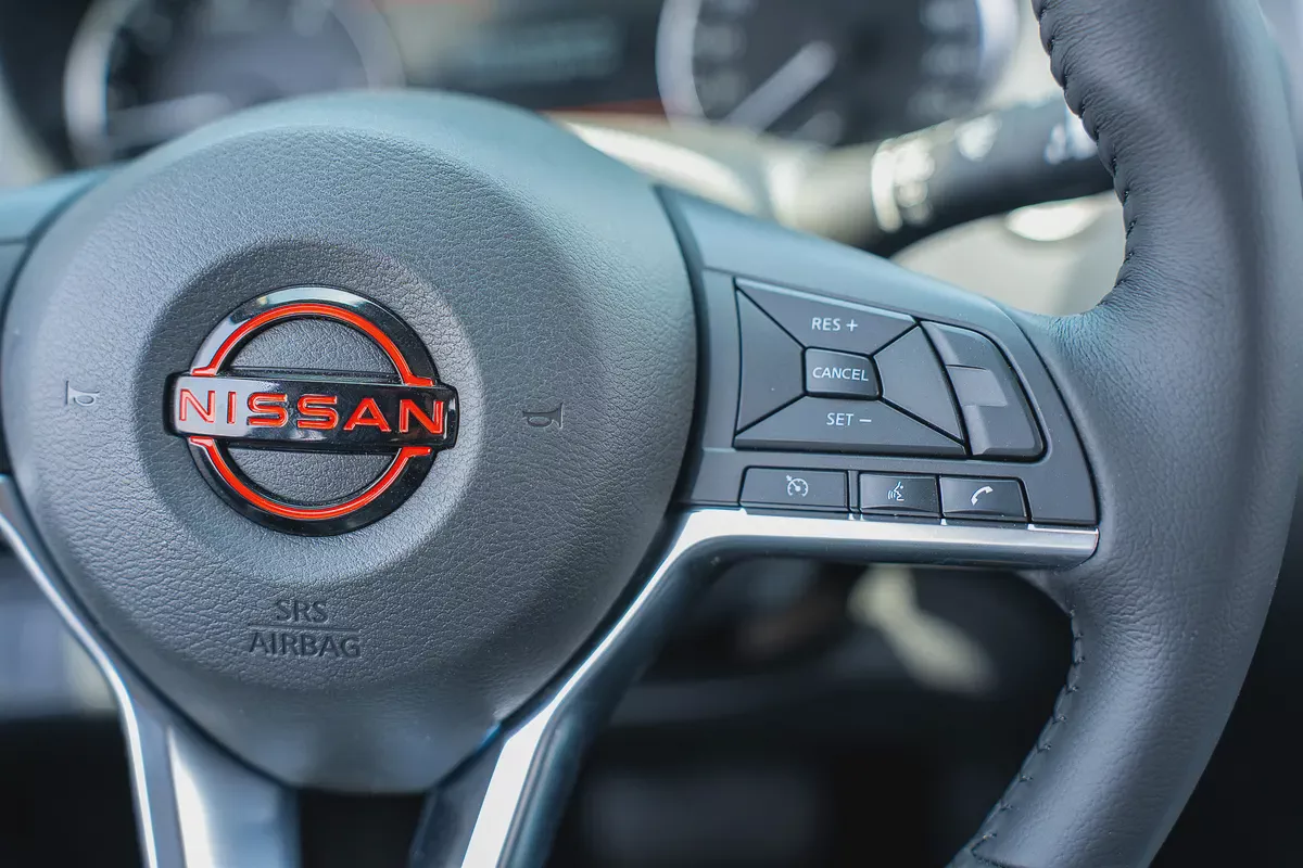 NISSAN NAVARA PRO4X MODEL 2025-10-10