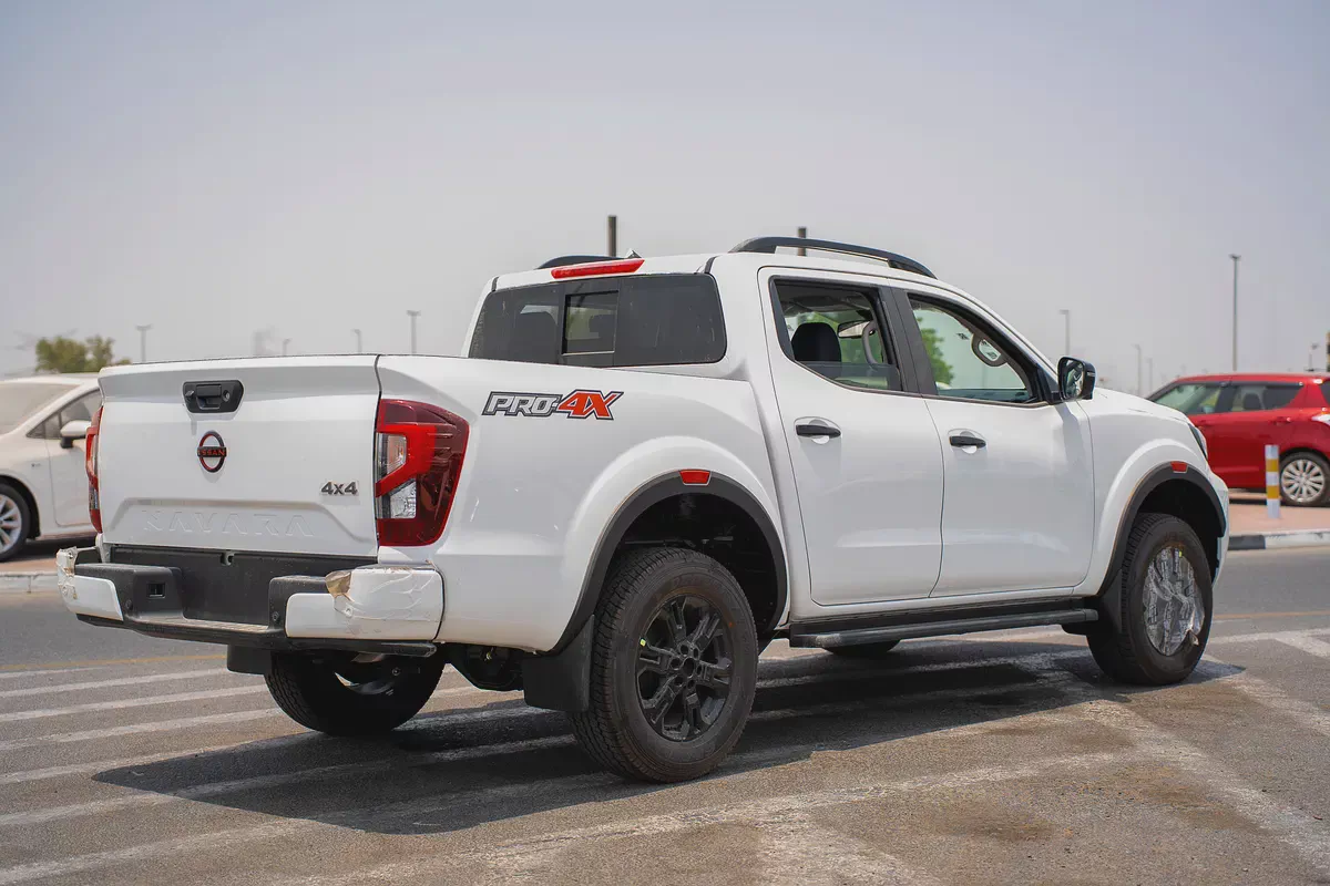NISSAN NAVARA PRO4X MODEL 2025-2-2