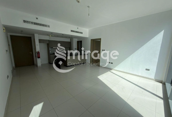 2BR w Balcony | Sea View | Great Location