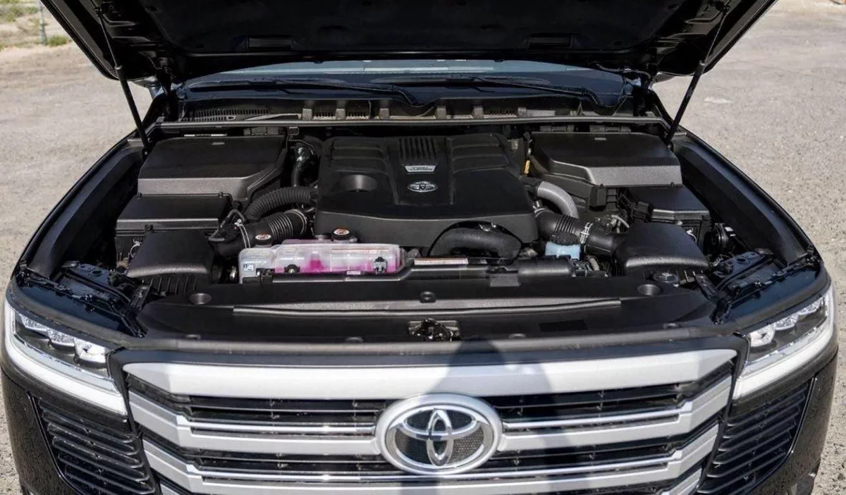 Toyota Land Cruiser VX TOYOTA LANDCRUISER LC 300 VX 3.5 PETROL TWIN TURBO-17-0