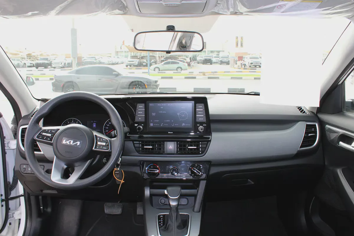 2023 Kia Seltos EX GCC Specs - Pristine Condition-8-8