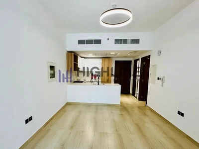 Prime location | Kitchen Equipped | Brand New-4