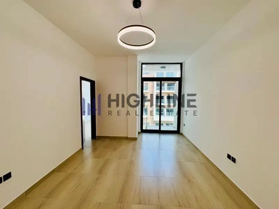 Prime location | Kitchen Equipped | Brand New-5