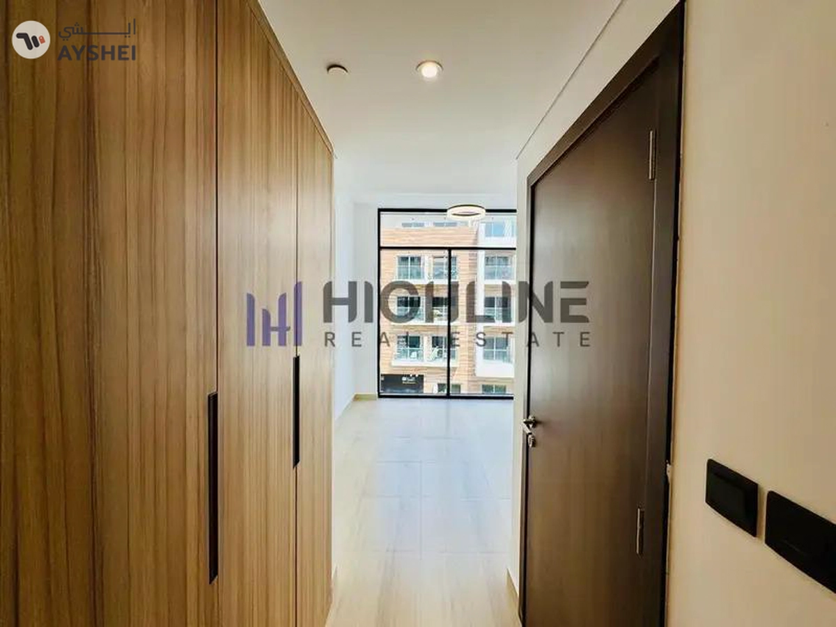 Prime location | Kitchen Equipped | Brand New-10-10