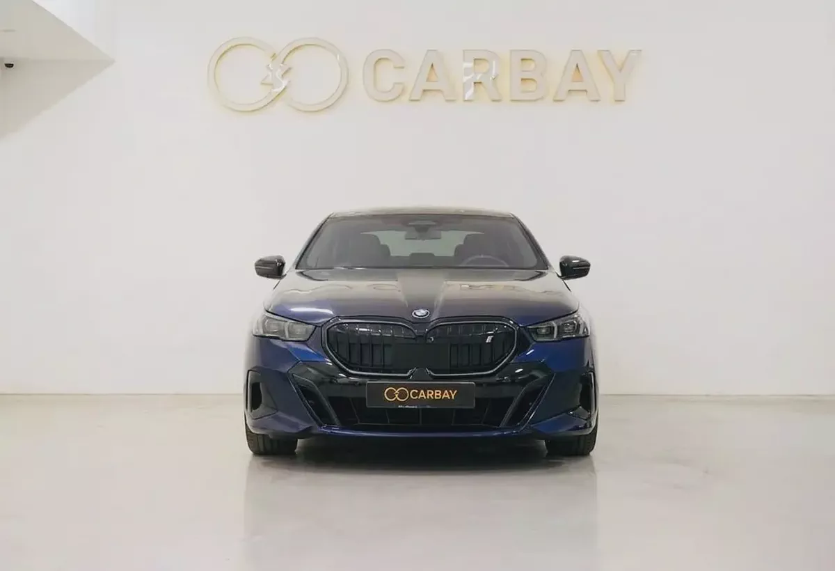 AED 3117 PM | BMW i5 EDRIVE40 MSPORT 2024 | UNDER AGENCY WARRANTY  SERVICE CONTRACT AUG 2030 |-1-1