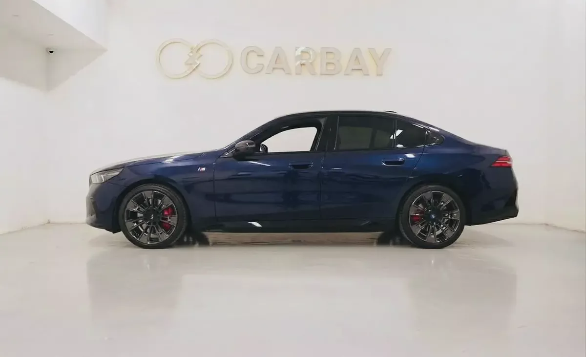 AED 3117 PM | BMW i5 EDRIVE40 MSPORT 2024 | UNDER AGENCY WARRANTY  SERVICE CONTRACT AUG 2030 |-3-3