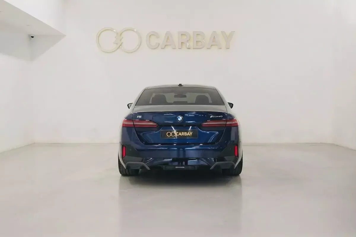 AED 3117 PM | BMW i5 EDRIVE40 MSPORT 2024 | UNDER AGENCY WARRANTY  SERVICE CONTRACT AUG 2030 |-5-5