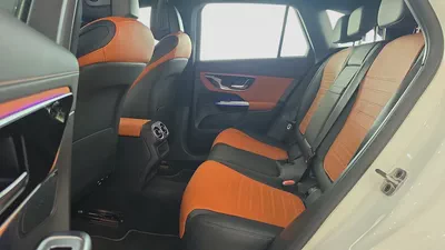 Authorized Dealer | GLC 200 4MATIC | GCC Specs | Almost New | Under Warranty | VSB 37208-11