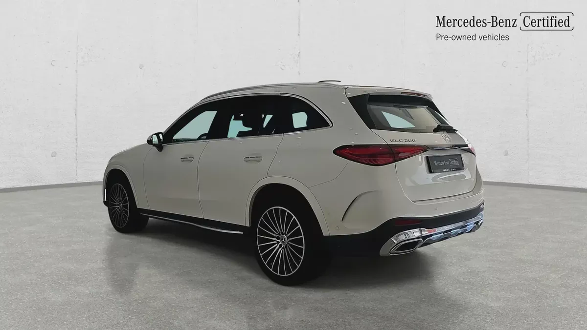 Authorized Dealer | GLC 200 4MATIC | GCC Specs | Almost New | Under Warranty | VSB 37208-14-14