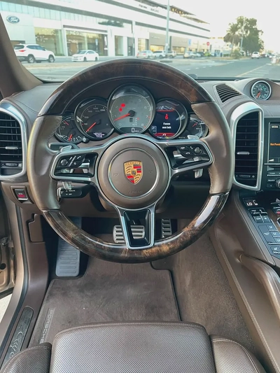 Porsche Cayenne S 2015 | GCC Specs | Well Maintained | Exceptional Condition-6