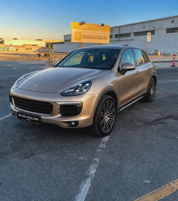Porsche Cayenne S 2015 | GCC Specs | Well Maintained | Exceptional Condition