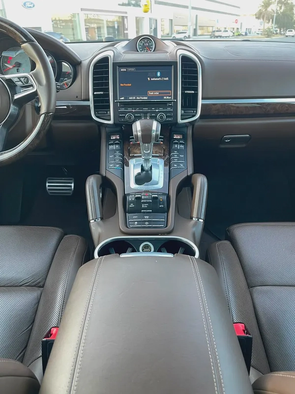 Porsche Cayenne S 2015 | GCC Specs | Well Maintained | Exceptional Condition