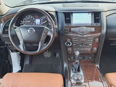 2016 Nissan Patrol SE Platinum V8 GCC Specs Single Owner Used 100% Original Paint Well Maintained-17