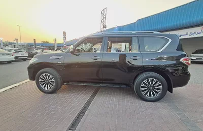 2016 Nissan Patrol SE Platinum V8 GCC Specs Single Owner Used 100% Original Paint Well Maintained-5
