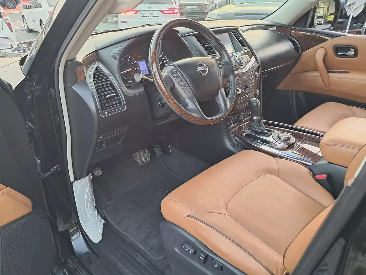 2016 Nissan Patrol SE Platinum V8 GCC Specs Single Owner Used 100% Original Paint Well Maintained-9-9