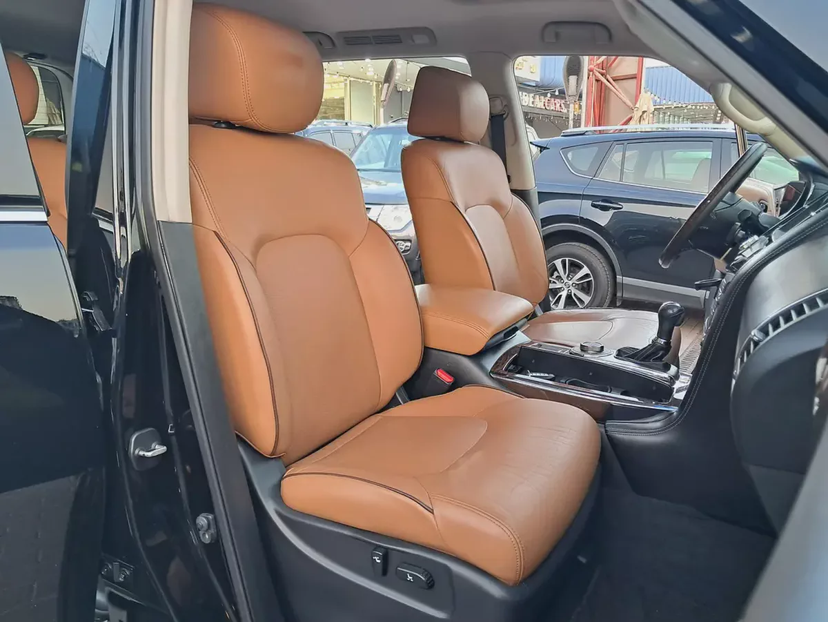 2016 Nissan Patrol SE Platinum V8 GCC Specs Single Owner Used 100% Original Paint Well Maintained-12-12