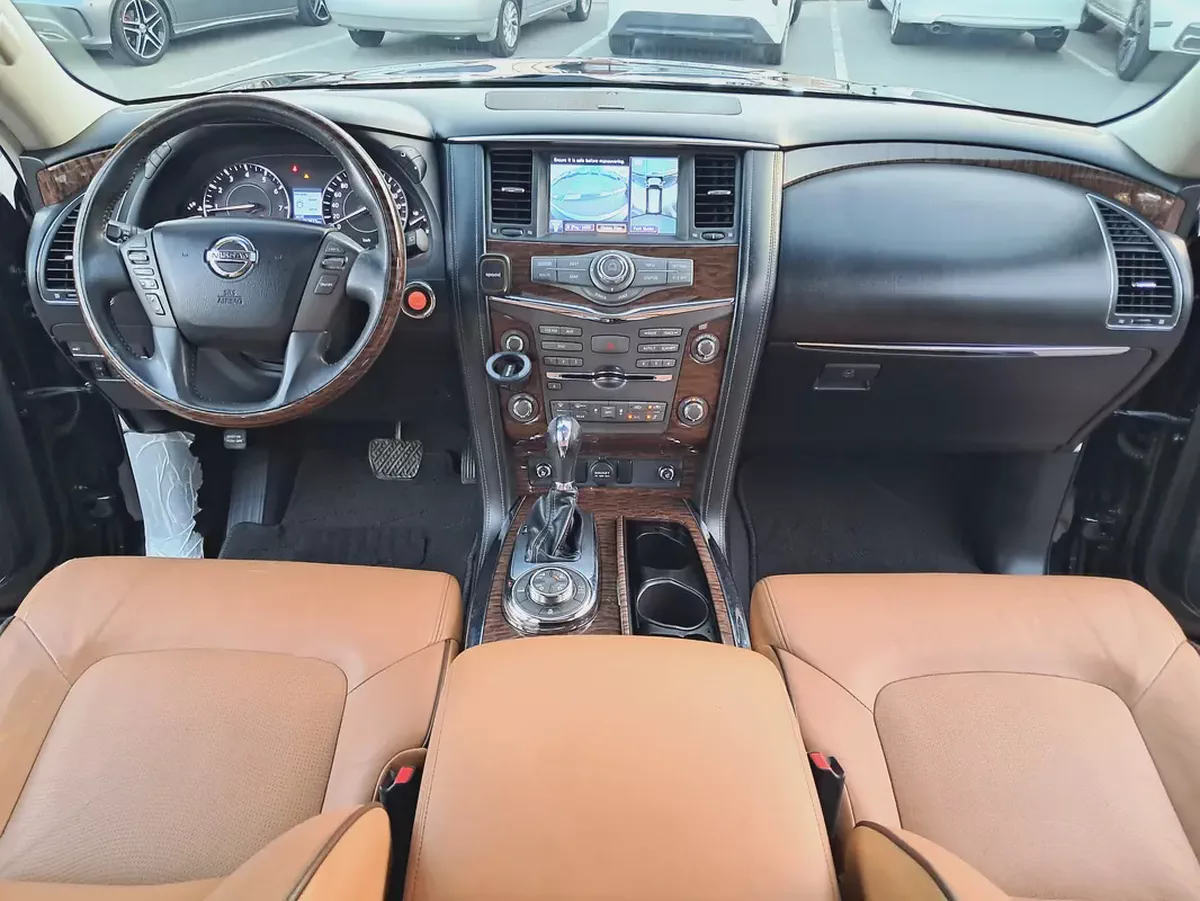 2016 Nissan Patrol SE Platinum V8 GCC Specs Single Owner Used 100% Original Paint Well Maintained-16-16