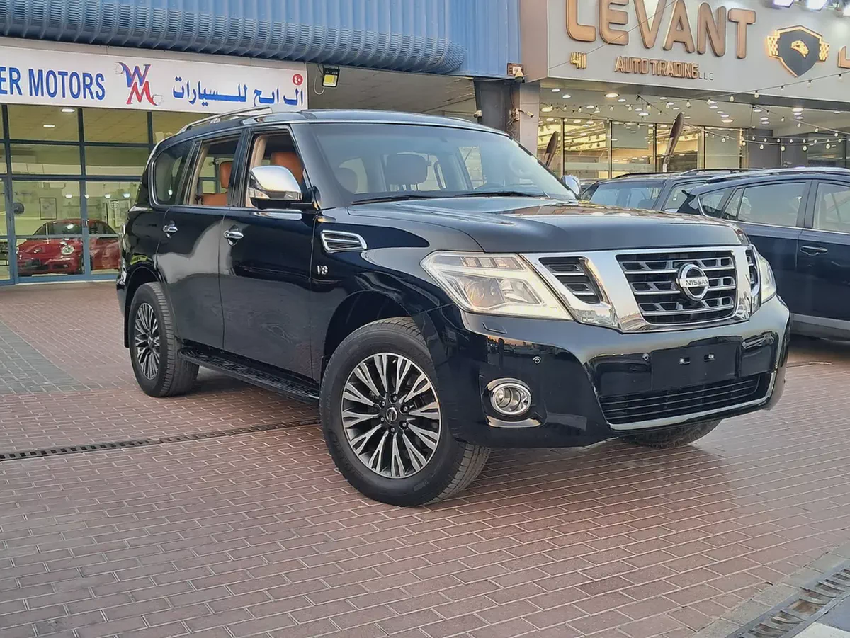 2016 Nissan Patrol SE Platinum V8 GCC Specs Single Owner Used 100% Original Paint Well Maintained-2-2