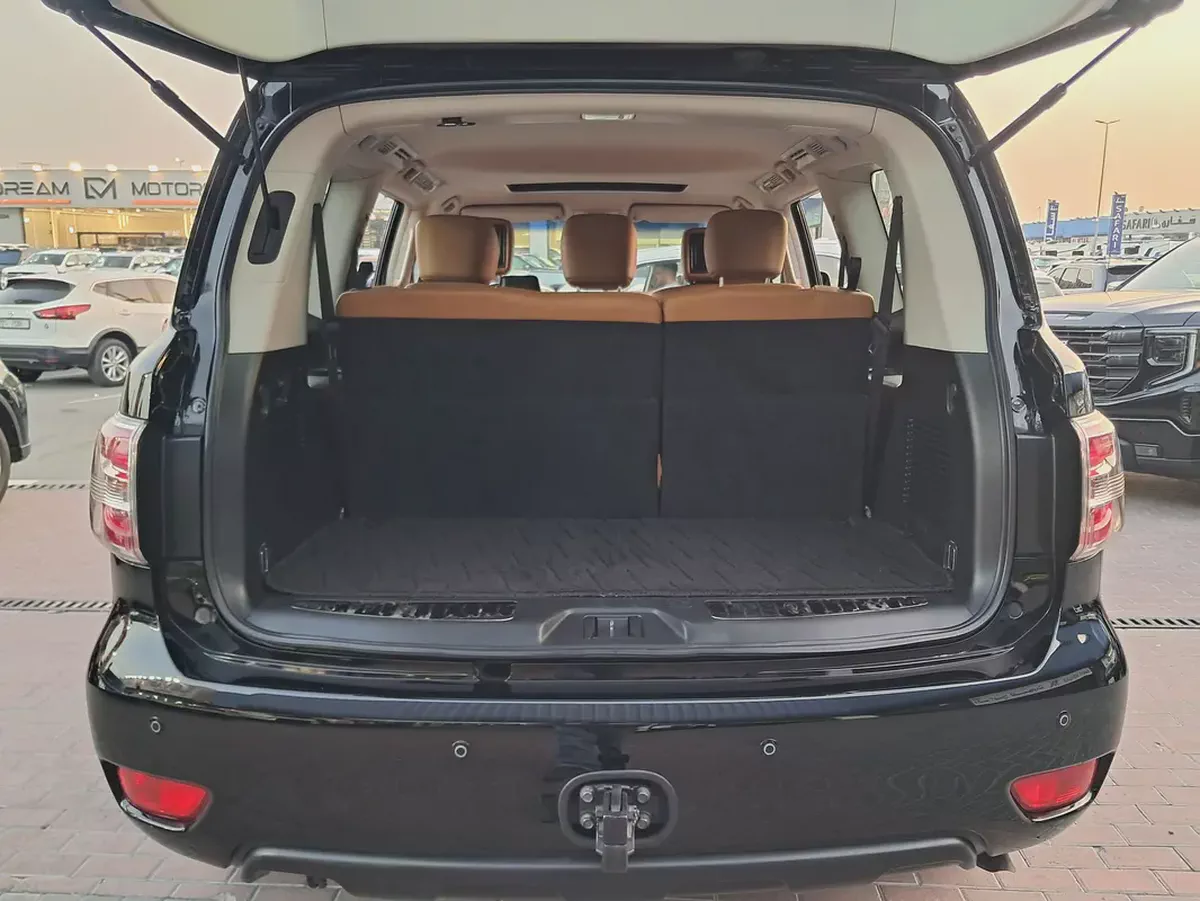 2016 Nissan Patrol SE Platinum V8 GCC Specs Single Owner Used 100% Original Paint Well Maintained-8-8