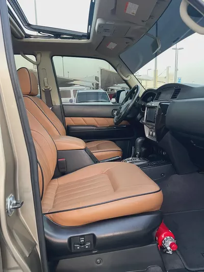 نيسان بترول سوبر سفاري Nissan Patrol Safari Super Safari 2021 - GCC Specs - Pristine Condition-16