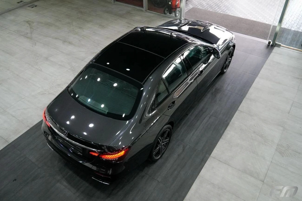 Used Mercedes Benz E300 2022-5-5