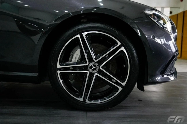 Used Mercedes Benz E300 2022