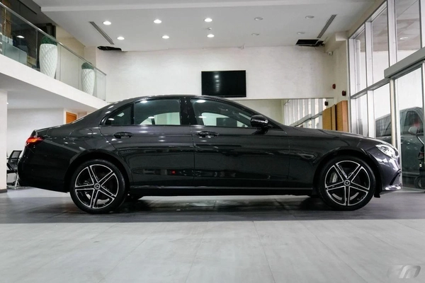 Used Mercedes Benz E300 2022