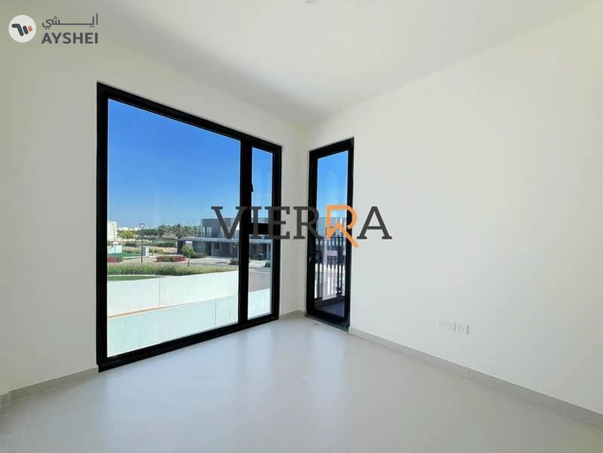 Prime Location l Ready To Move l Huge Plot-1-1