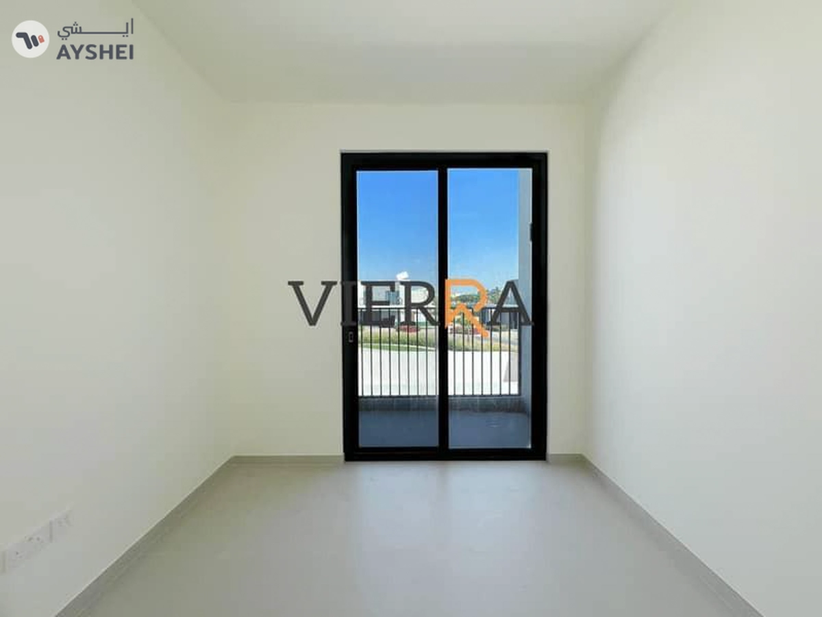 Prime Location l Ready To Move l Huge Plot-2-2