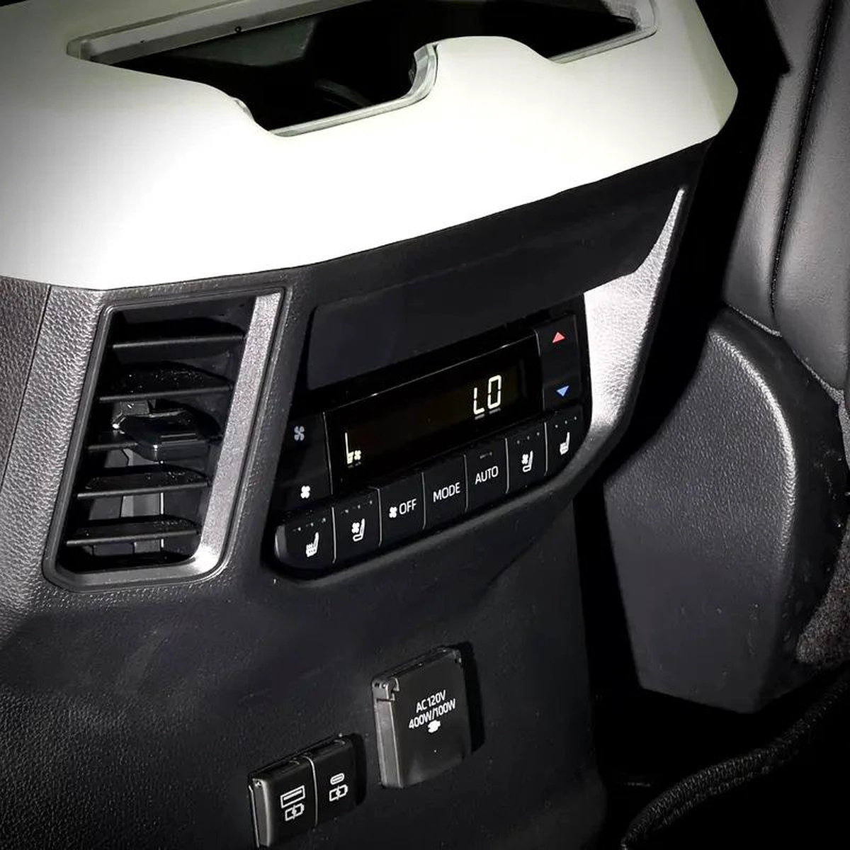 2024 TOYOTA SEQUOIA CAPSTONE HYBRID-2-2