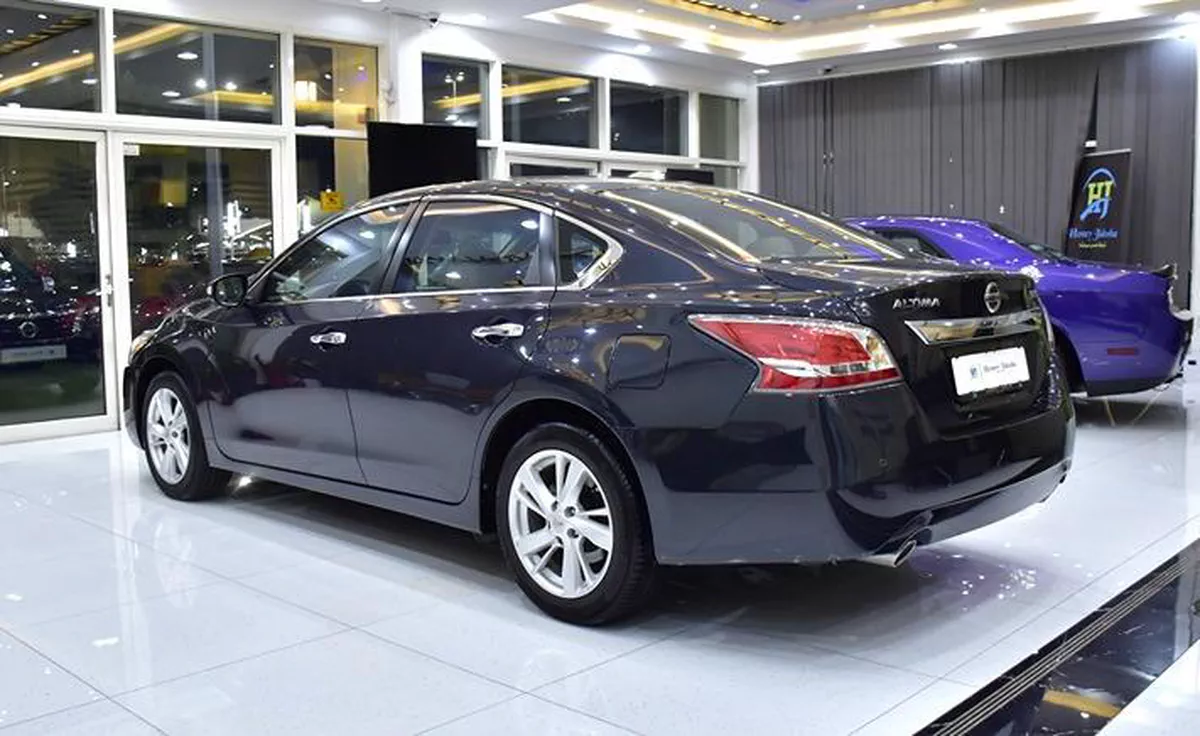 Nissan Altima SL ( 2015 Model ) in Blue Color GCC Specs-10-10