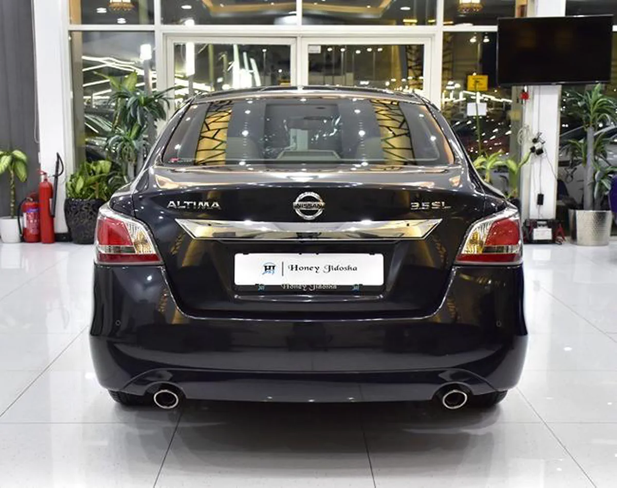 Nissan Altima SL ( 2015 Model ) in Blue Color GCC Specs-9-9