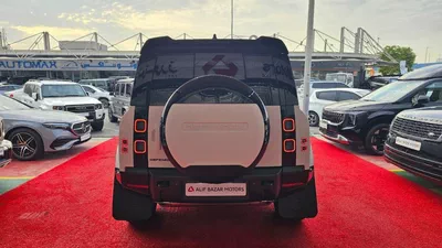 Land Rover Defender 2026 Land Rover Defender P400 HSE – White | Like New | GCC Specs-8
