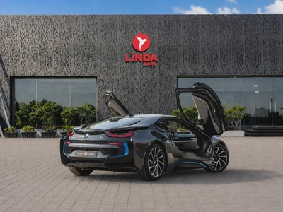 BMW i8 2016-20