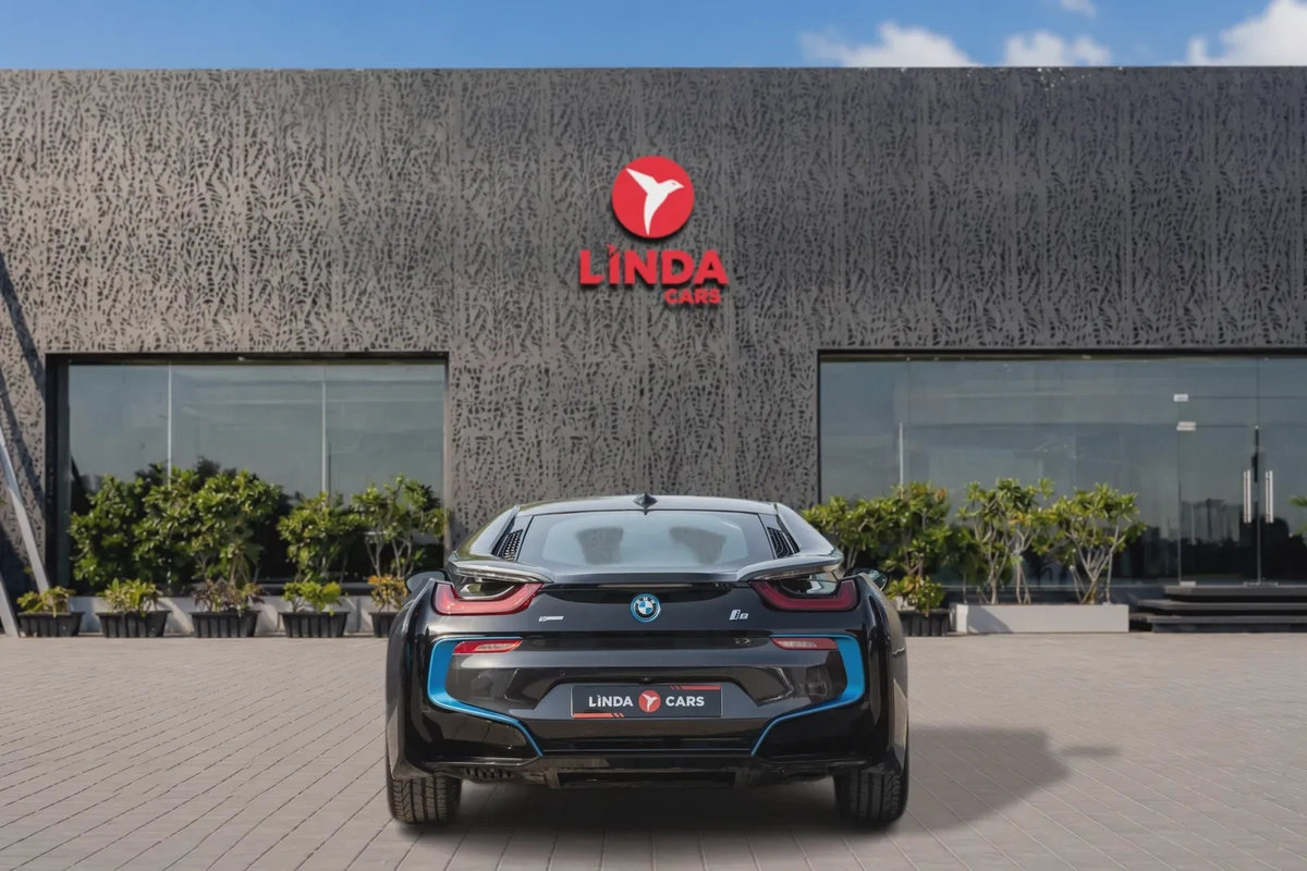 BMW i8 2016-6-6