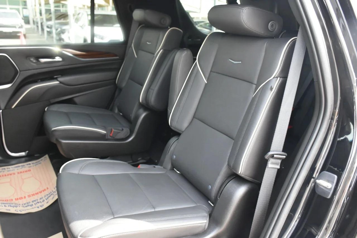 ESCALADE PREMIUM LUXURY 2021 | BLACK-6-6