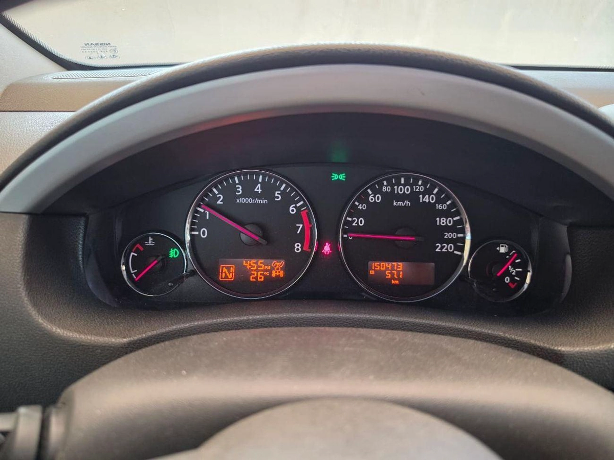 Nissan Pathfinder 4.L Engine - GCC Specs - New 5 Tires and Battery - Well Maintained-5-5