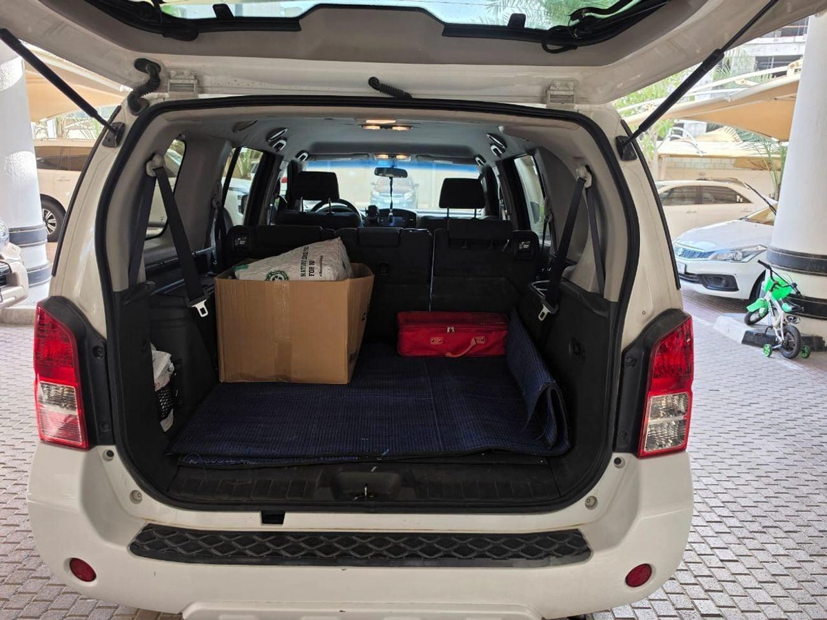 Nissan Pathfinder 4.L Engine - GCC Specs - New 5 Tires and Battery - Well Maintained-11-11