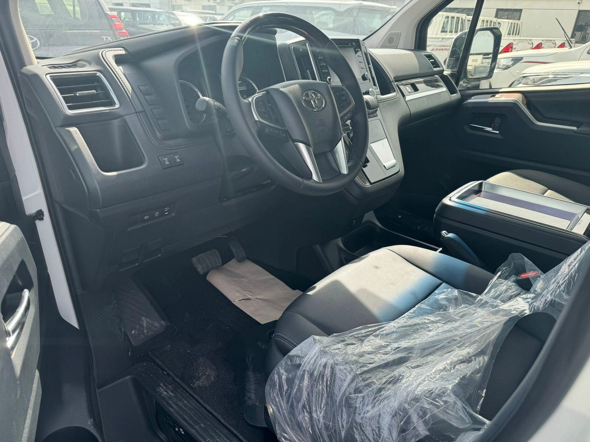 New 2024 Toyota Granvia-3-3