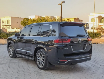 TOYOTA LAND CRUISER 2015 FACELIFTED 2025 WITH INTERIOR AND EXTERIOR GCC V6 4.0L-14