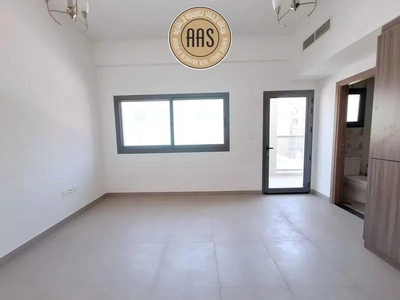 Huge size - 2bhk one Month free | Maid Room- 6 cheques payments-1