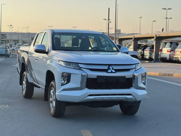 للبيع ميتسوبيشي L200 مواصفات خليجية