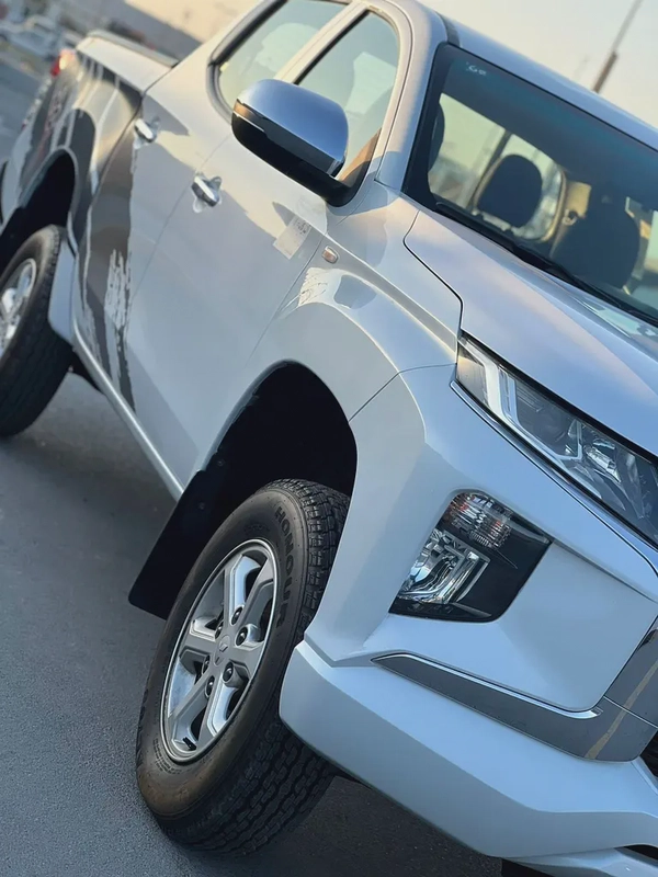 للبيع ميتسوبيشي L200 مواصفات خليجية