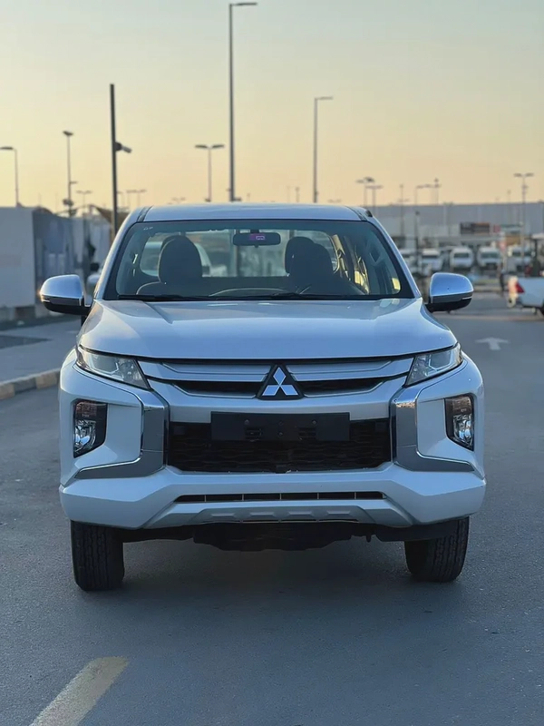 للبيع ميتسوبيشي L200 مواصفات خليجية