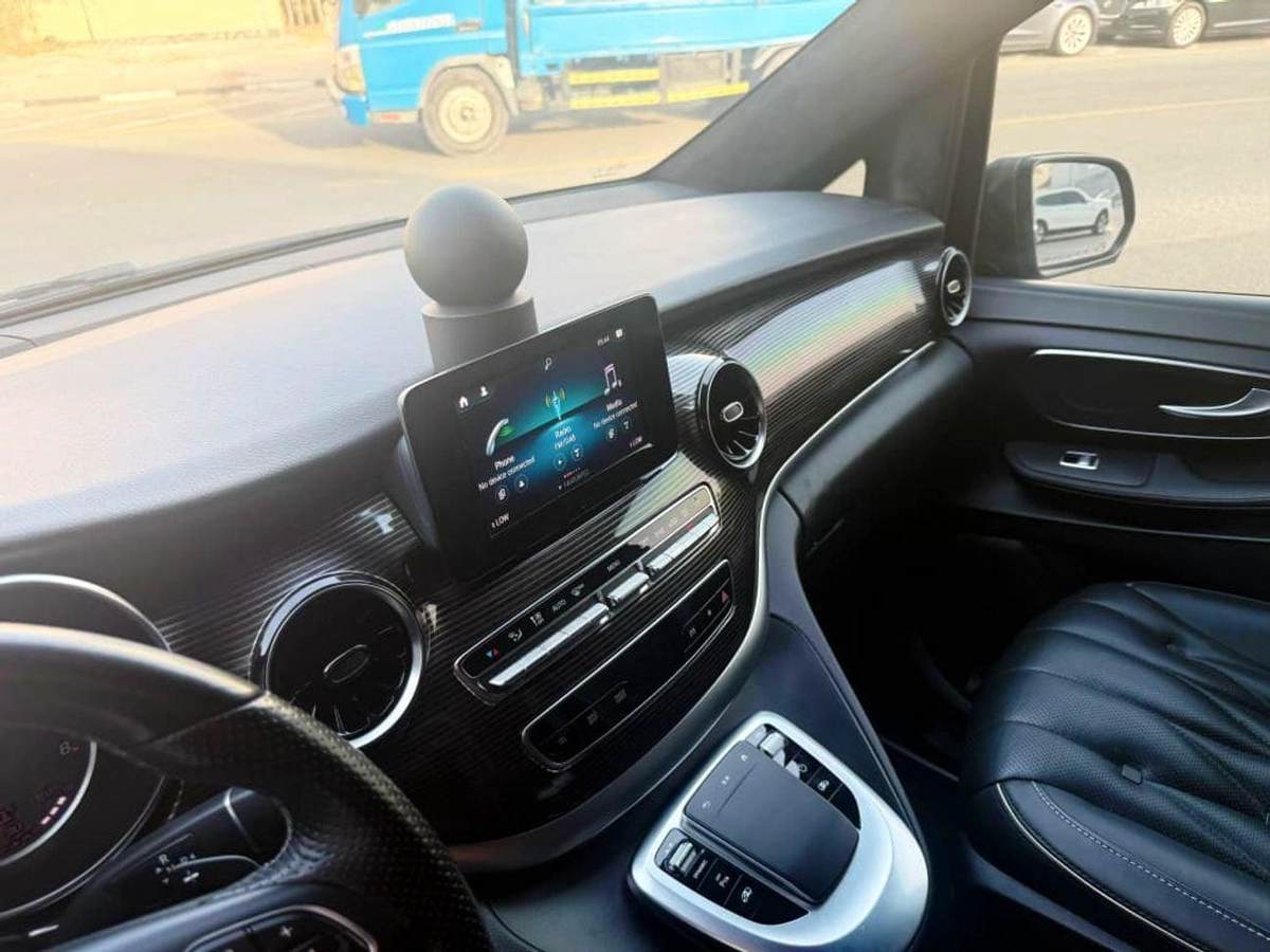 Mercedes Benz V 250 AVANTGARDE/E-9-0
